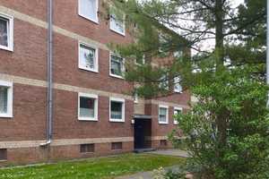 3-Zimmer-Wohnung mit Außenjalousien und Balkon – Beethovenstr. 7, 30823 Hannover (Kreis) – Vorschaubild 1