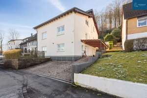 Elegantes Familienresidenz in Wuppertal – Großzügiges Mehrgenerationenhaus mit Premium-Charakter