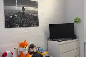 Mini Studenten-Apartment mit Einbauküche und Möbeln – Schützenstraße 1, 40211 Düsseldorf – Vorschaubild 2