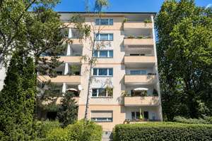 Wohnung mit Balkon und Aufzug nahe dem Kudamm