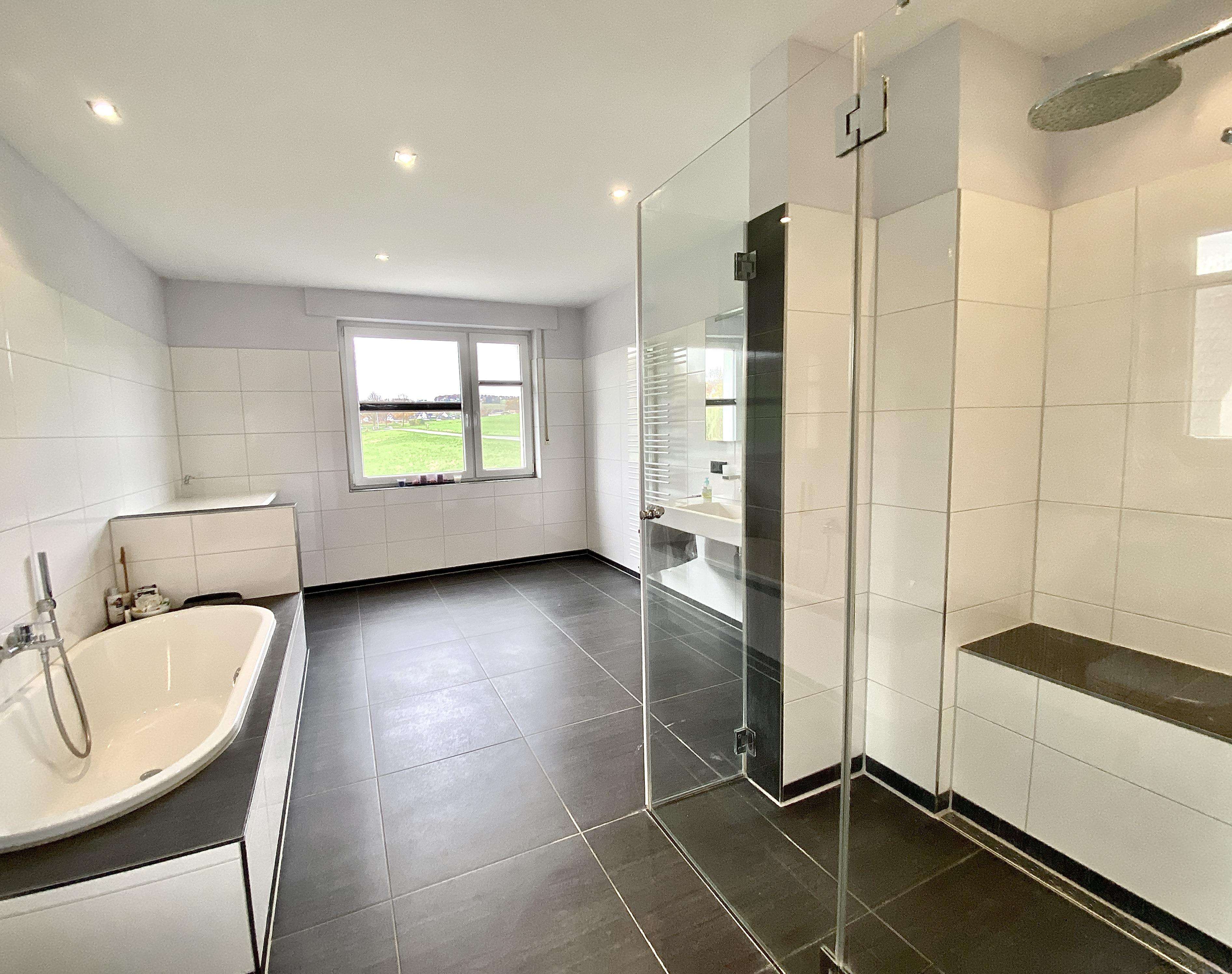 Immobilie in Preußisch Oldendorf - Generationenwohnen mitten im Grünen! - Bild 2