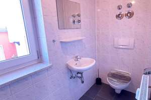 Zentral und trotzdem im Grünen! - Charmante Maisonettewohnung am Regenufer in Regensburg – 93057 Sallern-Gallingkofen, Regensburg – Vorschaubild 14