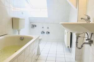 Helle 2-Zimmer Wohnung im 5. OG in Berlin-Neukölln – Braunschweigerstr. 12, 12055 Neukölln (Ortsteil), Berlin – Vorschaubild 3