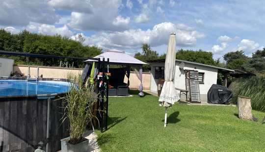 Bild von Mehrfamilienhaus mit großem Garten & Anbaumöglichkeit zu verkaufen