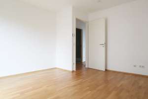 Großzügige und moderne 3 Zi.-Whg. mit sonnigem Balkon. – Die vollständige Adresse der Immobilie erhältst du vom Anbieter., 40489 Wittlaer, Düsseldorf – Vorschaubild 7