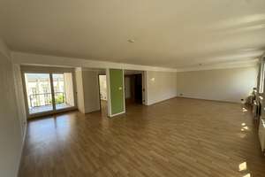 Helle Altbau-Wohnung in Bestlage: Großzügige 3,5 Zimmer mit zwei Loggien in der Koblenzer Altstadt – Die vollständige Adresse der Immobilie erhältst du vom Anbieter., 56068 Altstadt, Koblenz – Vorschaubild 5