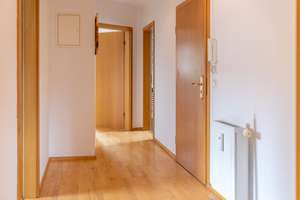 Seltene Gelegenheit in München-Allach: Fünfparteienhaus mit traumhaftem Grundstück, Pool und Garten – Die vollständige Adresse der Immobilie erhältst du vom Anbieter., 80999 Untermenzing, München – Vorschaubild 35