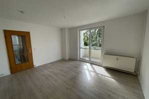 3-Raum-Wohnung mit Einbauküche – Ernst-Kamieth-Straße 22, 6886 Wittenberg (Kreis) – Vorschaubild 1