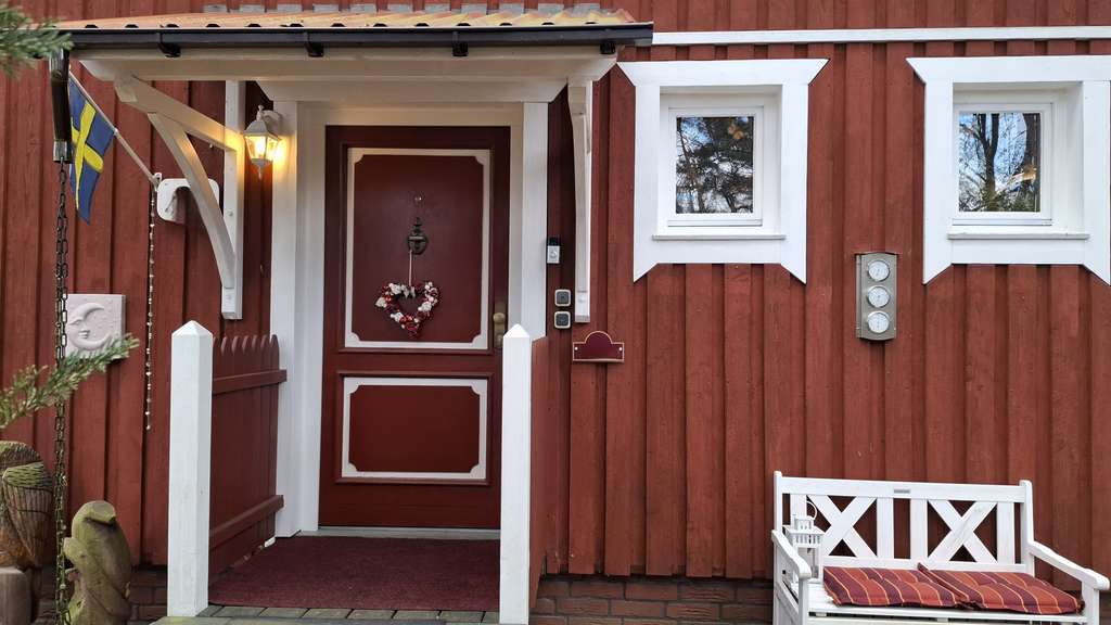 Immobilie in Wietze - EinfamilienhBesonderes Schwedenhaus in Wietz -provisionsfrei- - Bild 2