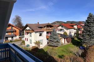 Einmalige Gelegenheit
Charmantes Reihenendhaus mit DG. Studio Hochgratblick Bestlage von Oberstaufe – Die vollständige Adresse der Immobilie erhältst du vom Anbieter., 87534 Oberstaufen – Vorschaubild 34