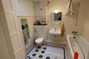 Romantisch und praktisch! Ruhige, helle 2-Zimmer Dachgeschosswohnung in der Susannenstraße