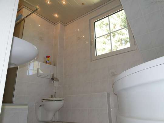 Massives Haus auf großem, bereits geteiltem Waldgrundstück, nahe Krüpelsee in Zernsdorf - Bild 11