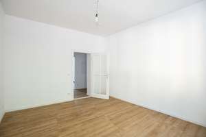 Für Stadtliebhaber: 2-Zimmer-Wohnung mit Balkon und modernem Tageslichtbad nahe Boxhagener Platz – Simplonstraße 53a, 10245 Friedrichshain, Berlin – Vorschaubild 13
