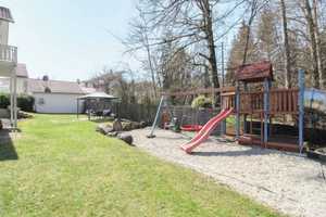 Richtig zuhause: Gepflegtes Einfamilienhaus mit Garten, einer Garage und 3 Freistellplätzen! – Starnberg (Kreis) – Vorschaubild 24