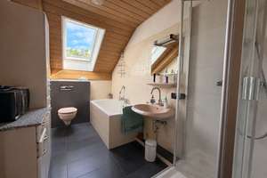 Charmantes Reihenhaus mit Garten, Stellplätzen & Ausbaupotenzial  – Die vollständige Adresse der Immobilie erhältst du vom Anbieter., 42651 Solingen-Mitte, Solingen – Vorschaubild 7