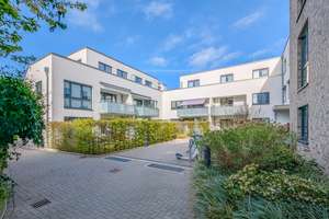 Moderne Erdgeschosswohnung mit Garten und Stellplatz im Zentrum von Eidelstedt