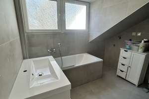 Exklusive Maisonette-Wohnung mit hochwertiger Ausstattung, Balkon & 2 Bädern