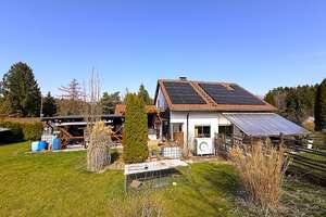 Großzügiges Einfamilienhaus mit Einliegerwohnung auf weitläufigem Grundstück in Wüstenrot – Die vollständige Adresse der Immobilie erhältst du vom Anbieter., 71543 Wüstenrot – Vorschaubild 3