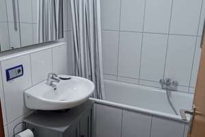 Viel Platz für den Alltag in dieser 3-Zimmer-Wohnung in Düsseldorf – Ickerswarder Straße 202, 40589 Himmelgeist, Düsseldorf – Vorschaubild 4