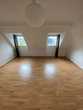 schöne 2 Zimmer Altbau Dachgeschosswohnung im Frankenberger-Viertel