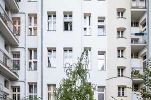Kapitalanlage in Wilmersdorf: Vermieteter 5-Zimmer-Altbau mit Balkon in Toplage – Paretzer Straße 10, 10713 Wilmersdorf, Berlin – Vorschaubild 18
