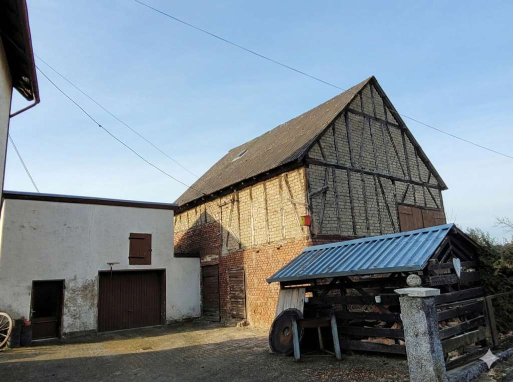 Immobilie in Steinebach an der Wied - Familiendomizil mit großzügigem Nebengebäude Nähe Hachenburg - Bild 2