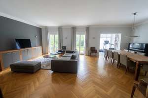 PRIVATVERKAUF - große 5,5-Zi - Doppelhaushälfte mit gehobener Innenausstattung in Berlin Zehlendorf – Die vollständige Adresse der Immobilie erhältst du vom Anbieter., 14169 Zehlendorf, Berlin – Vorschaubild 2