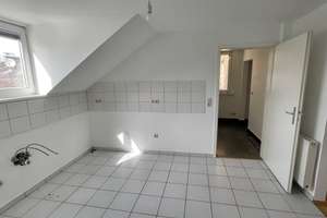 Ab sofort bezugsfrei –  Dachgeschosswohnung in beliebter Lage der Mainzer Neustadt. – Adam-Karillion-Straße 00, 55118 Neustadt, Mainz – Vorschaubild 8