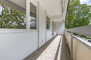 Lieblingsplatz im Auenviertel: Charmante 2-Zimmer-Wohnung mit sonniger Loggia – Die vollständige Adresse der Immobilie erhältst du vom Anbieter., 50996 Rodenkirchen (Ortsteil), Köln – Vorschaubild 3