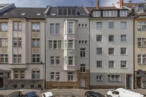 Altbau-Juwel in Pempelfort – sanierte Terrassenwohnung mit hohen Decken