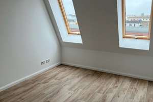 Elegante Dachgeschosswohnung in bester Kiezlage! – Die vollständige Adresse der Immobilie erhältst du vom Anbieter., 10247 Friedrichshain, Berlin – Vorschaubild 3