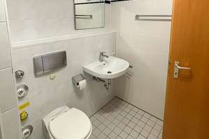 Gemütliche 2-Zimmer-Wohnung mit Balkon und viel Wohnqualität – Gärtnerstraße 31c, 86161 Wolfram-und Herrenbachviertel, Augsburg – Vorschaubild 4