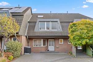 Wohnen mit Wohlfühlfaktor – charmantes Reihenhaus in Köln-Widdersdorf