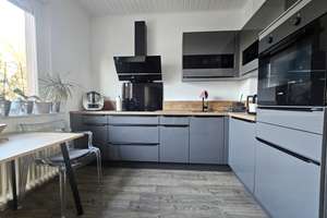 Haus-im-Haus-Feeling. Großzügige Maisonettewohnung im 2-Familienhaus mit Balkon und Dachloggia – Die vollständige Adresse der Immobilie erhältst du vom Anbieter., 42655 Solingen-Mitte, Solingen – Vorschaubild 7