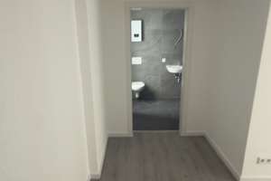 Frisch renovierte/sanierte Wohnung mit neuem Badezimmer