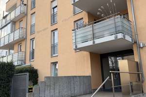 Moderne helle 1,5 - Zimmer Wohnung mit Balkon und herrlicher Aussicht zentral in Freiburg-Rieselfeld