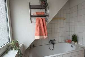 2-Zi.-Wohnung mit Balkon und Dachboden ,Keller, Garage und Fahrradraum – Die vollständige Adresse der Immobilie erhältst du vom Anbieter., 30629 Misburg-Nord, Hannover – Vorschaubild 8