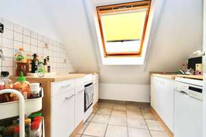 Helle Maisonette-Wohnung mit großem Balkon, Stellplatz und vielseitigem Raumangebot – Die vollständige Adresse der Immobilie erhältst du vom Anbieter., 41199 Odenkirchen-Mitte, Mönchengladbach – Vorschaubild 5