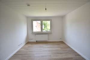 OB-Sterkrade! Renovierte 4-Zimmer-Whg mit Balkon – Kirchhellener Straße 108, 46145 Alsfeld, Oberhausen – Vorschaubild 3