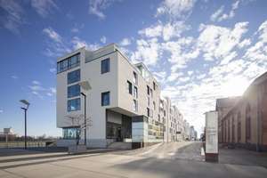 Möblierte 2-Zimmer-Maisonette-Wohnung mit Einbauküche, Balkon und Rheinblick – Anna-Schneider-Steig 9, 50678 Altstadt/Süd, Köln – Vorschaubild 1