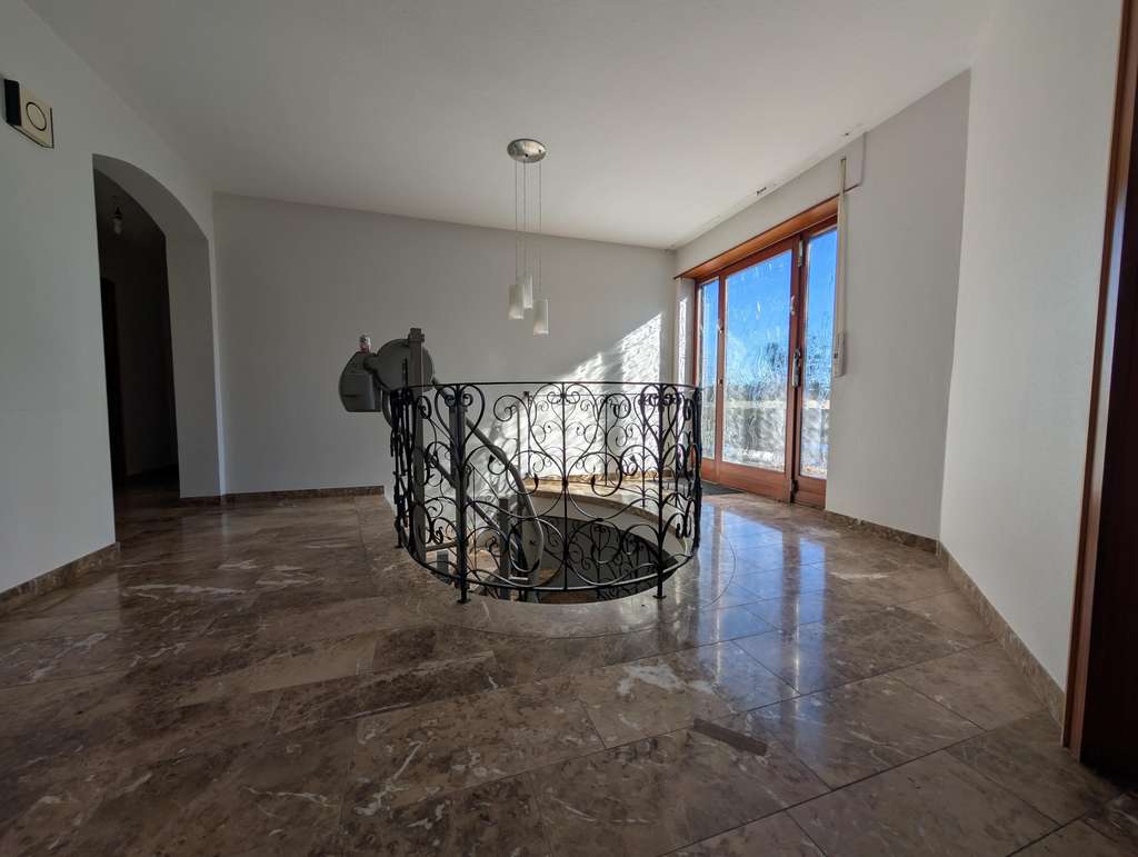 Immobilie in Kaiserslautern - Architektenhaus mit Charakter in exklusiver Sackgassenlage - Bild 4