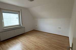 Zweifamilienhaus mit Einliegerwohnung für Kapitalanleger oder Eigennutzung – Die vollständige Adresse der Immobilie erhältst du vom Anbieter., 73265 Dettingen unter Teck – Vorschaubild 7