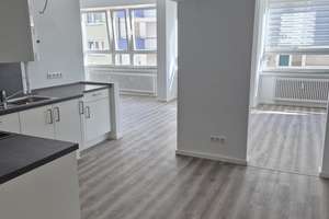 Wunderschöne 3,5 Zimmer Loft-Atelier-Wohnung in Stuttgart Ost – Wunnensteinstraße 42, 70186 Gablenberg, Stuttgart – Vorschaubild 7
