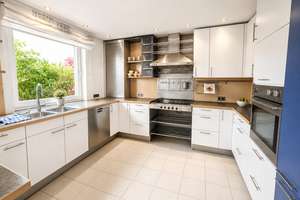 Charakterimmobilie mit Einliegerwohnung auf außergewöhnlichem Naturgrundstück – Die vollständige Adresse der Immobilie erhältst du vom Anbieter., 32609 Hüllhorst – Vorschaubild 12