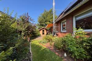 * EFH in Ostrhauderfehn * Effizienzklasse B * Wärmepumpe * Herzlicher  Garten *  Sanierung 2024-25 * – Die vollständige Adresse der Immobilie erhältst du vom Anbieter., 26842 Ostrhauderfehn – Vorschaubild 33