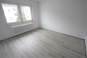 Lichtdurchflutete 3-Zi. Wohnung mit Garage und Aufzug – Hermannstr. 4, 42277 Oberbarmen, Wuppertal – Vorschaubild 7