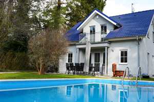 Einfamilienhaus mit Pool in Wilhelmshorst - Wo naturnahe Idylle auf höchste Lebensqualität trifft – Potsdam-Mittelmark (Kreis) – Vorschaubild 1