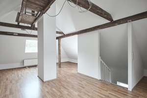 Schönes Wohnhaus mit Ladenfläche in zentraler Lage – Brunhildestraße 20, 61389 Schmitten – Vorschaubild 24