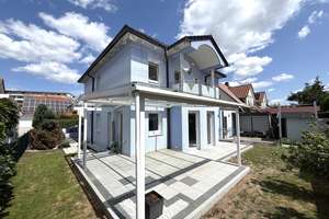 Stilvoll wohnen in Augsburg-Kriegshaber – freistehendes Einfamilienhaus mit Kamin & Designküche – Emily-Balch Straße 7, 86156 Kriegshaber, Augsburg – Vorschaubild 5