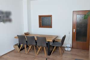 Geschmackvolle Altbauwohnung mit zwei Räumen und Einbauküche in Ulm – Ensingerstraße 33/1, 89073 Mitte, Ulm – Vorschaubild 2